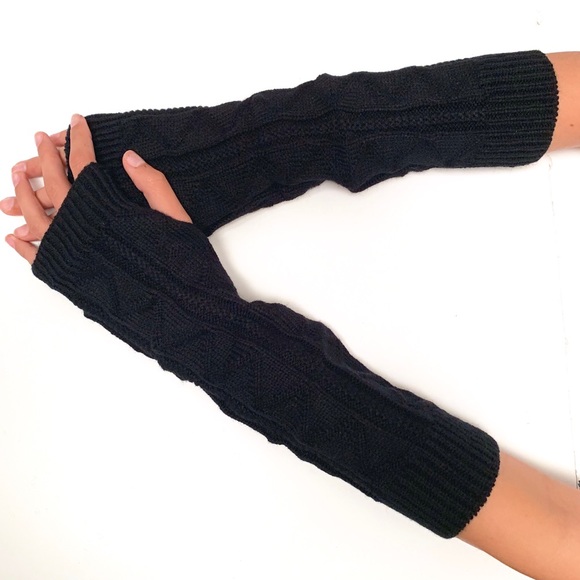 Longline Cable Knitted Arm Warmer - Picture 2 of 3